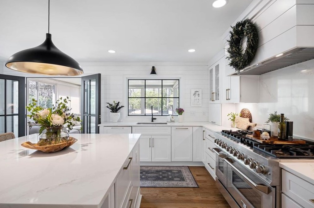 120 Barrow Downs, Alpharetta GA  30004-4013 exterior