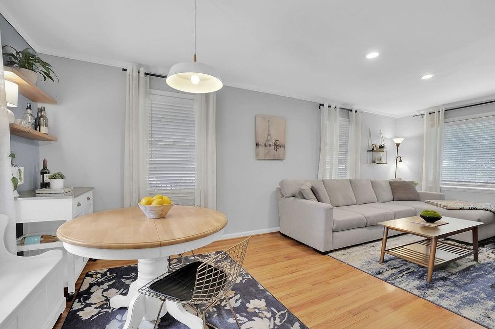 1083 Willivee Dr, Decatur GA  30033-4129 exterior