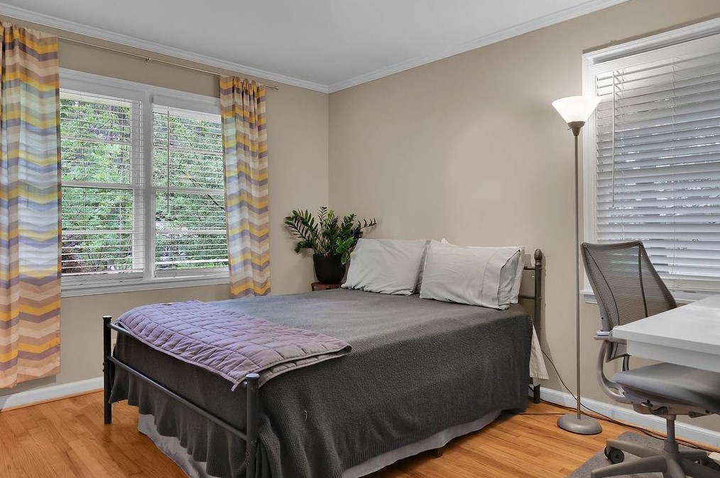 1083 Willivee Dr, Decatur GA  30033-4129 exterior