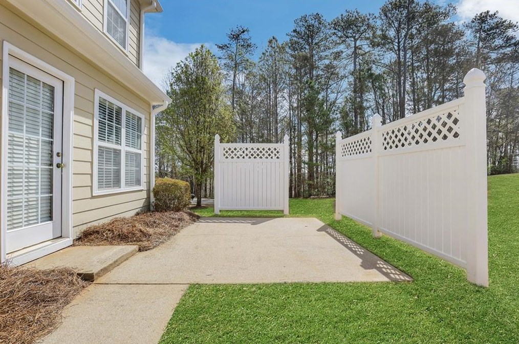 3816 Middleton Pl, Suwanee GA  30024-8395 exterior