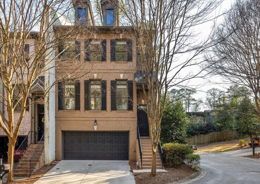 14 Oakhurst Common Dr, Decatur, GA 30030-4409