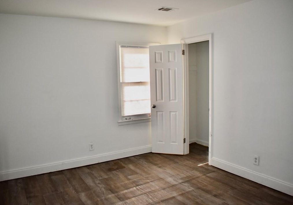 45 Baker Dr, Atlanta GA  30354-2017 exterior