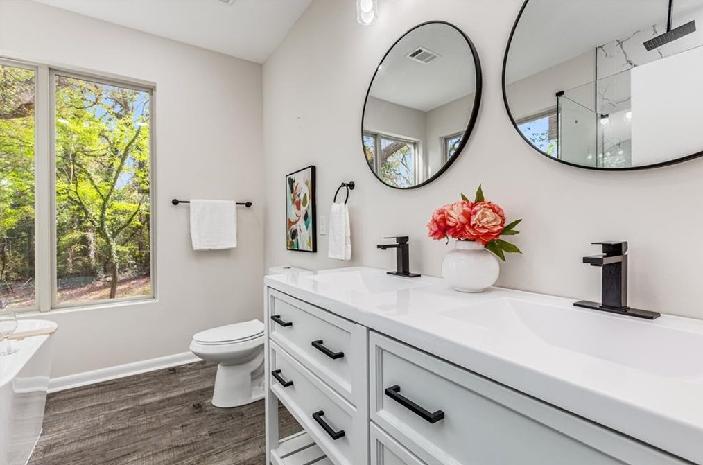 1663 Richard Allen Dr, Decatur GA 30032 exterior