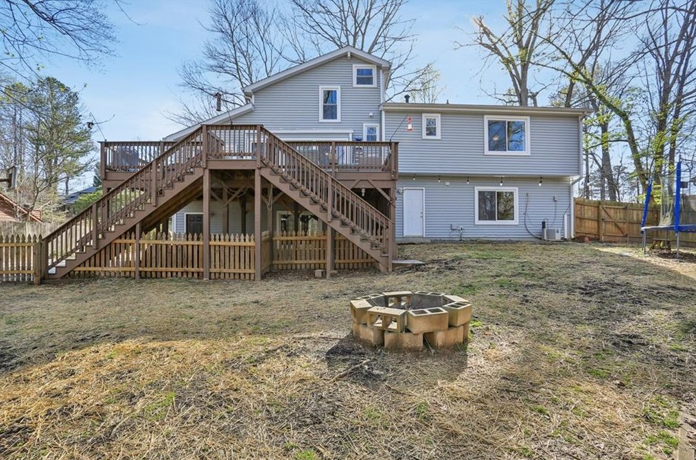 5080 Riv Vly Dr, Smyrna GA  30082-4116 exterior