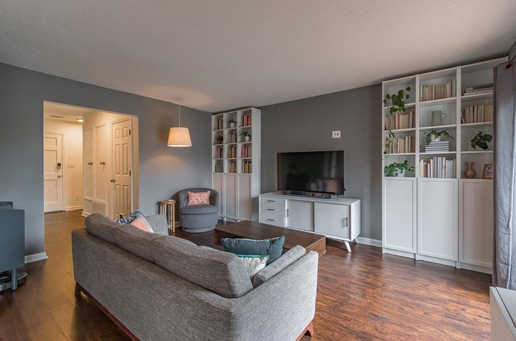 2666 Farmstead Rd, Smyrna GA  30080-2618 exterior