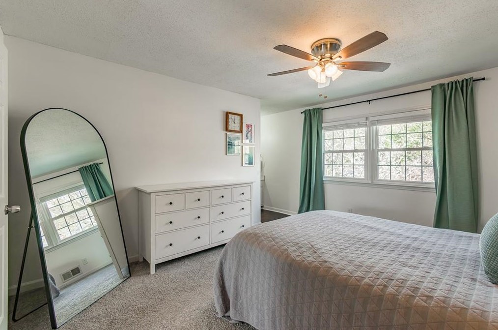 2666 Farmstead Rd, Smyrna GA  30080-2618 exterior