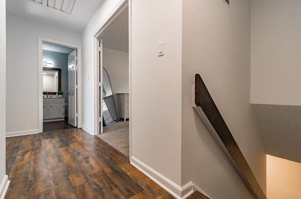 2666 Farmstead Rd, Smyrna GA  30080-2618 exterior