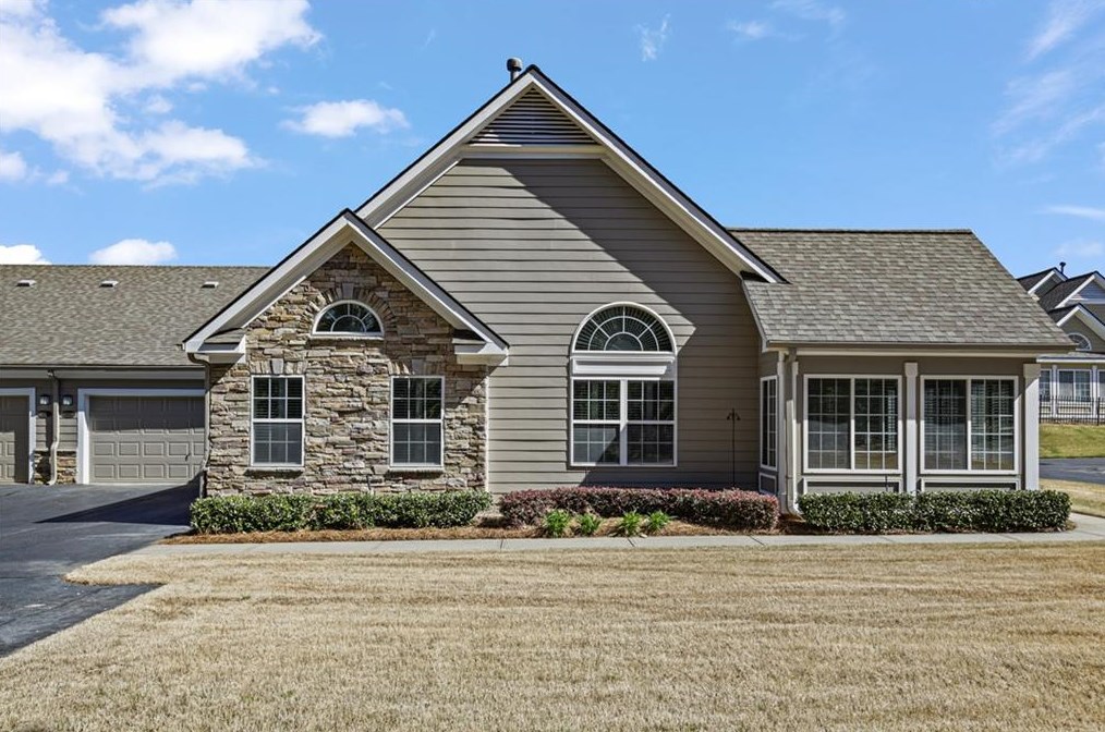 2204 Sweet Apple Cir, Alpharetta, GA 30004