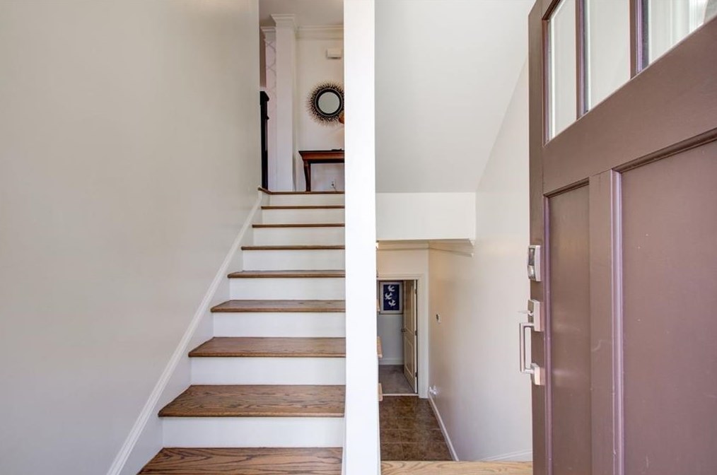 1503 Whitehead Blf, Atlanta, GA 30318-2740