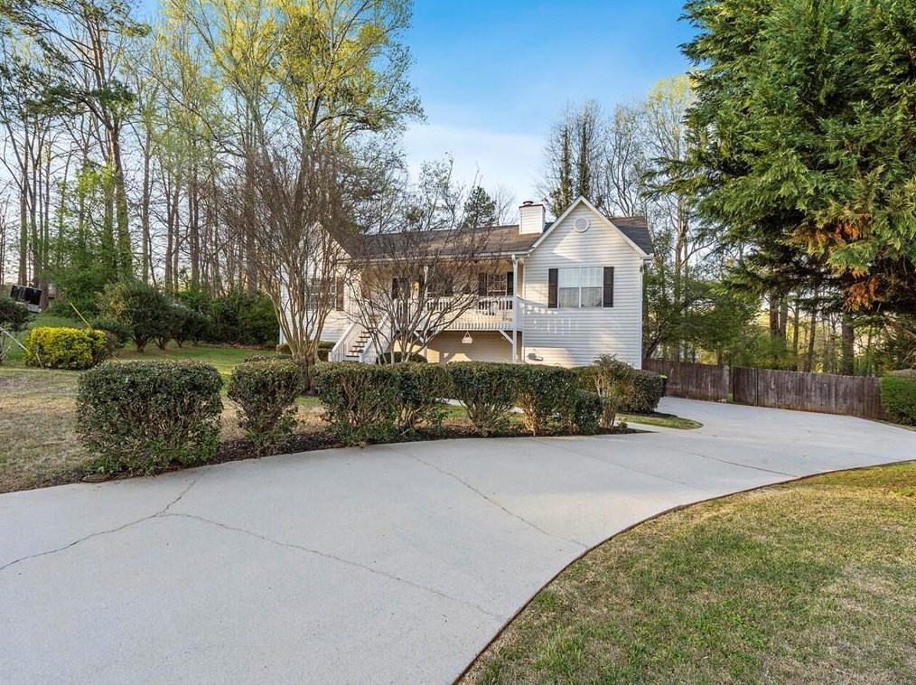 78 Woodlake Ln, Dallas, GA 30157-5452