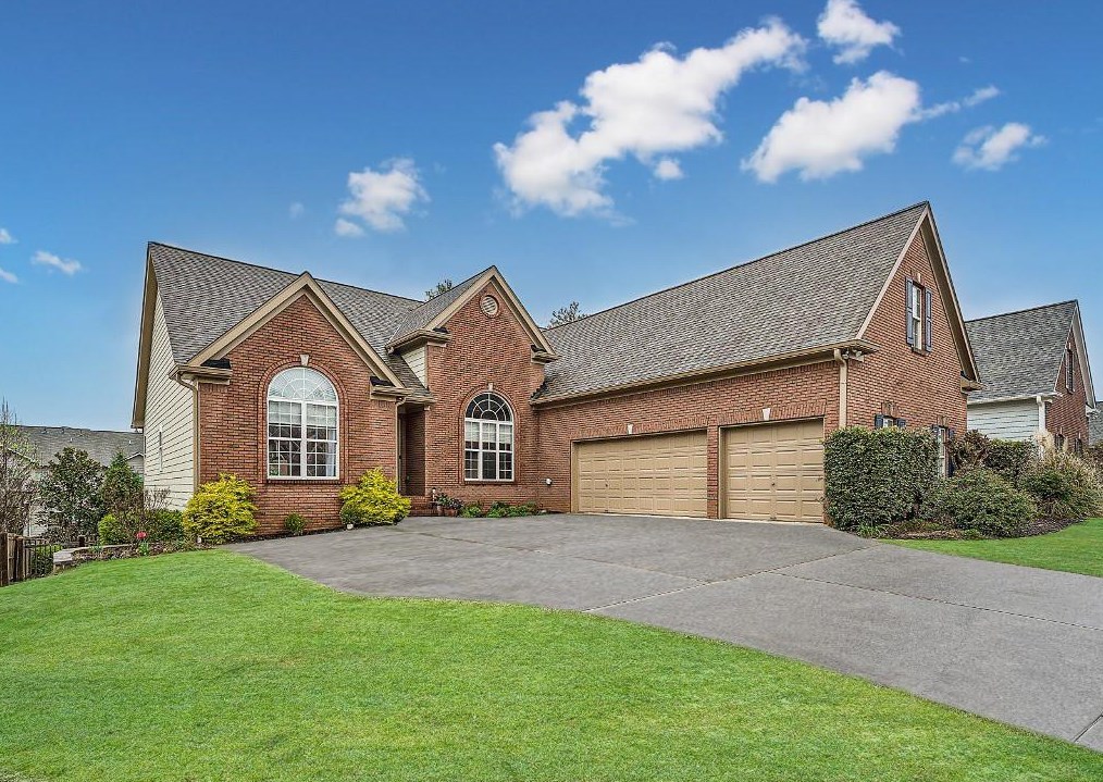 3930 Suwanee Place Dr, Suwanee, GA 30024-3976