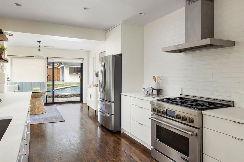 492 Hardendorf Ave, Atlanta GA 30307-1716 exterior