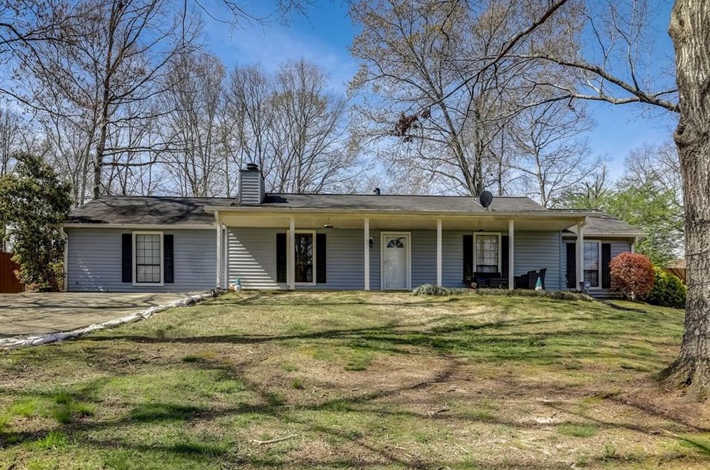 933 Bay Berry Ln, Lawrenceville, GA 30043-4603
