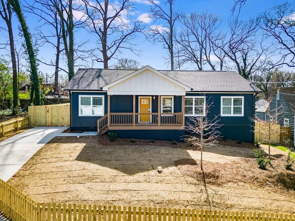 1107 Oak Knoll Ter, Atlanta, GA 30315-5213