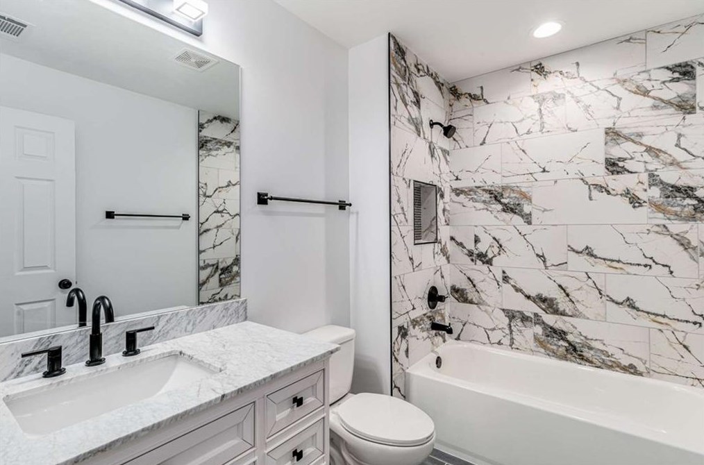 1107 Oak Knl Ter, Atlanta GA  30315-5213 exterior