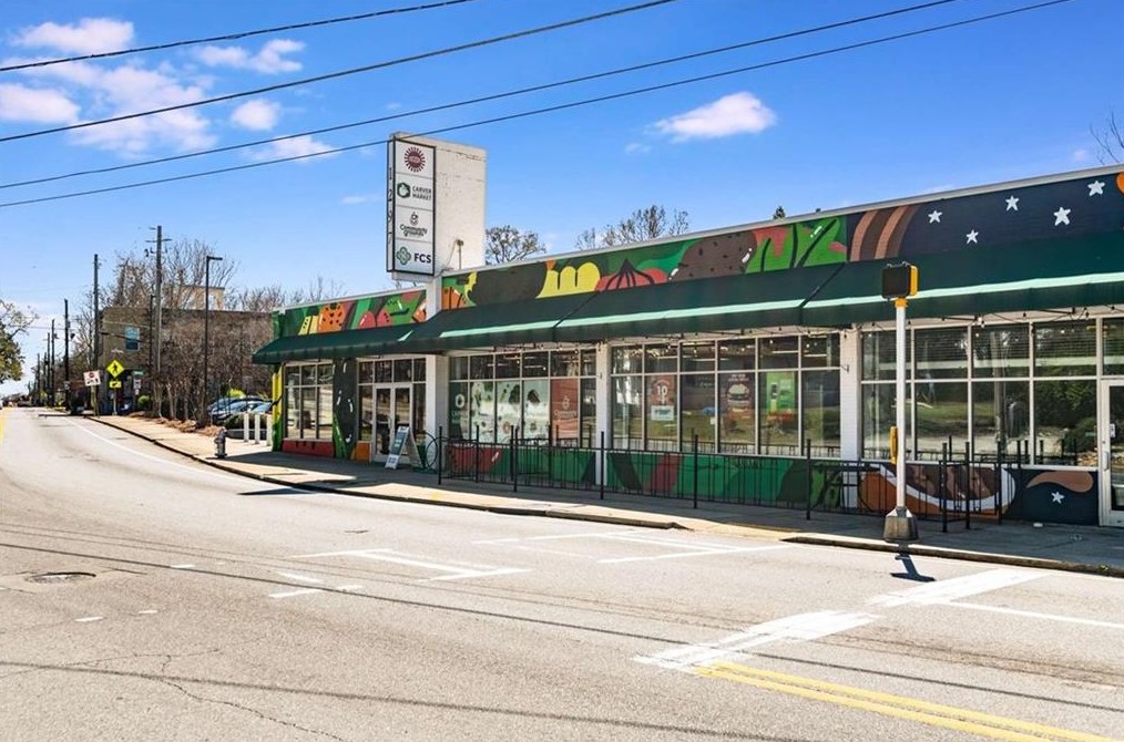 1107 Oak Knl Ter, Atlanta GA  30315-5213 exterior