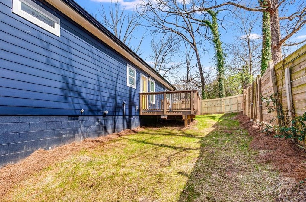 1107 Oak Knl Ter, Atlanta GA  30315-5213 exterior