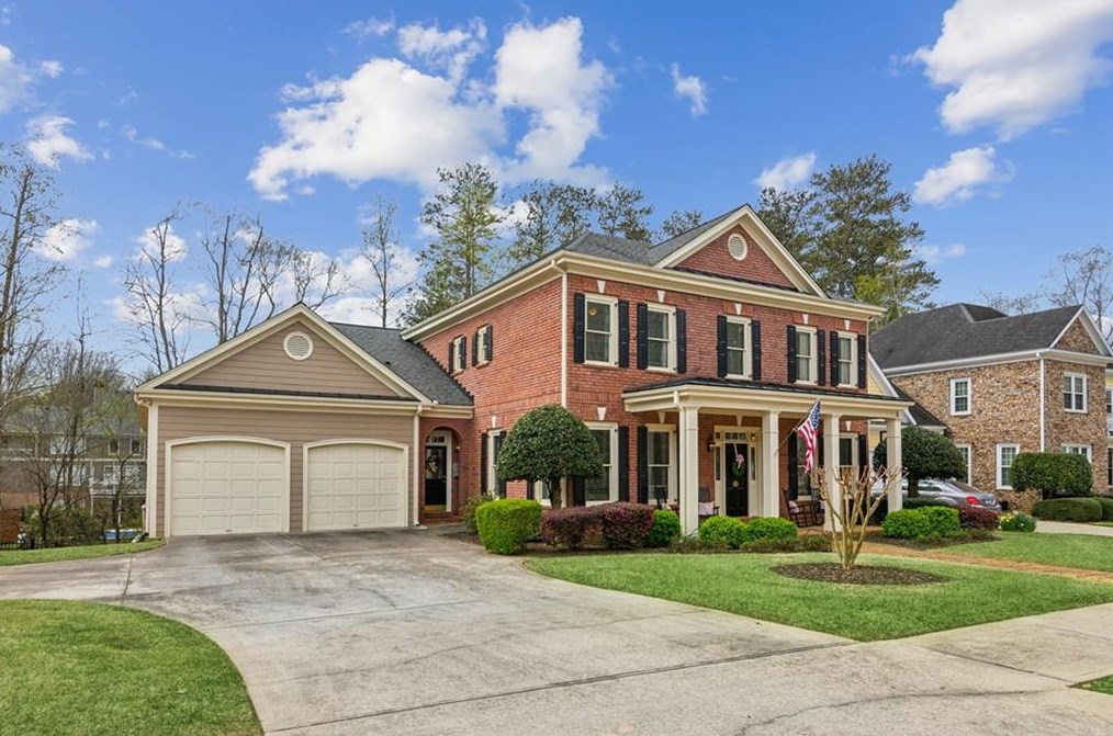 962 Moores Walk Ln, Suwanee, GA 30024-4182