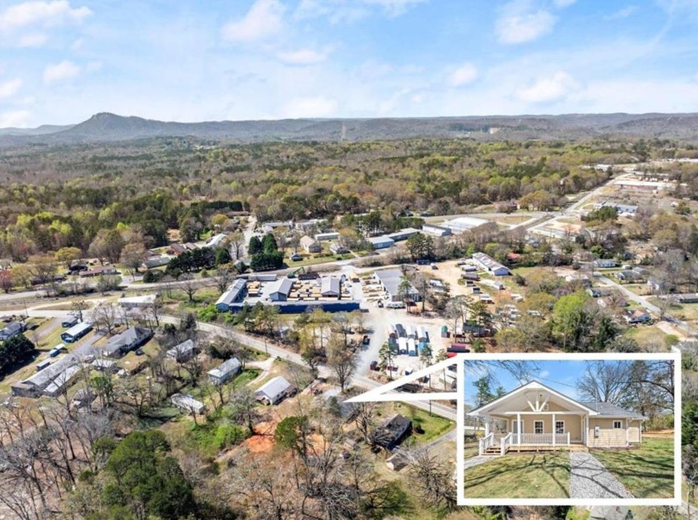 979 S Pond S, Toccoa, GA 30577