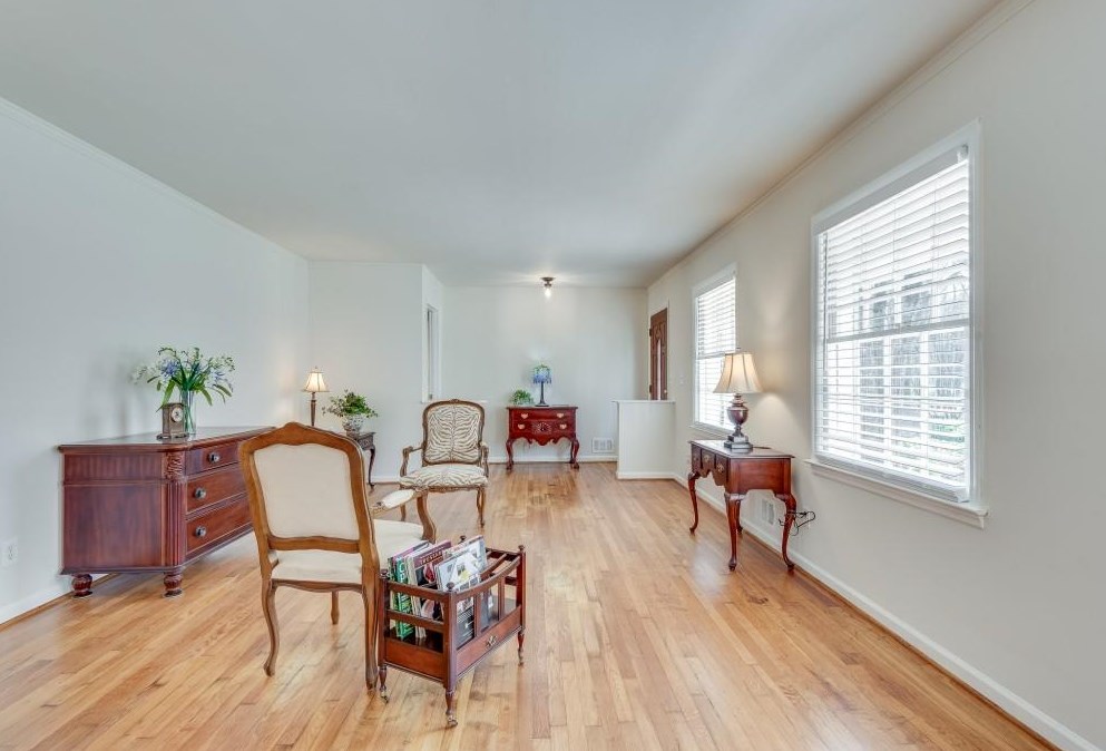 1174 Mayfield Dr, Decatur GA  30033-3333 exterior