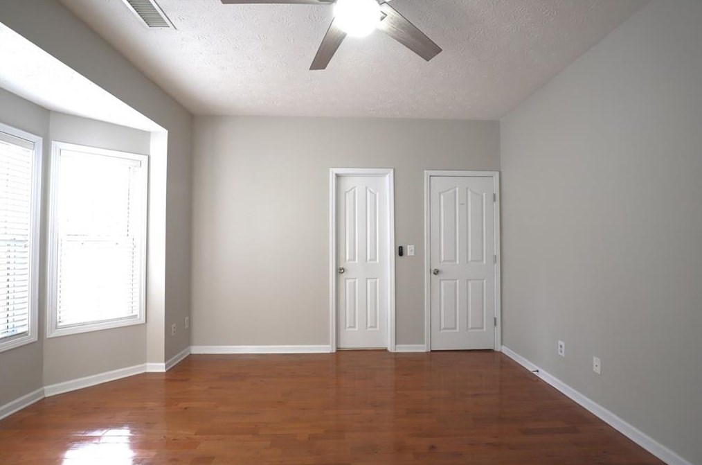 220 Abbotts Mill Dr, Duluth GA  30097-8424 exterior