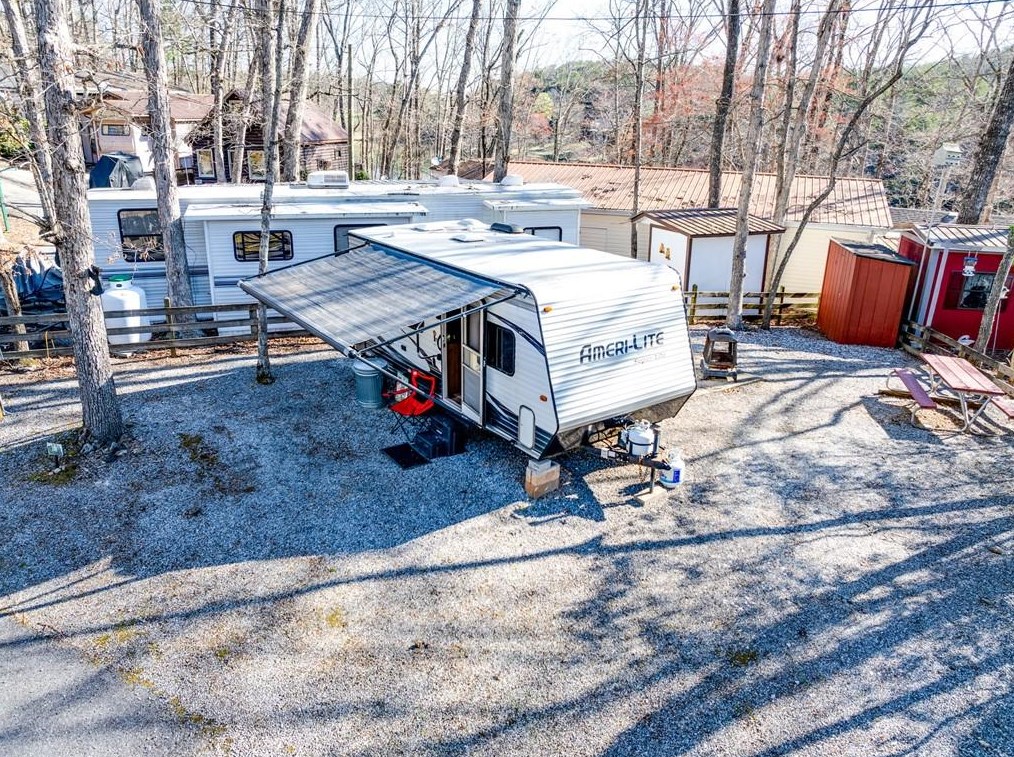 59 Yogi Bear Blvd, Cleveland, GA 30528