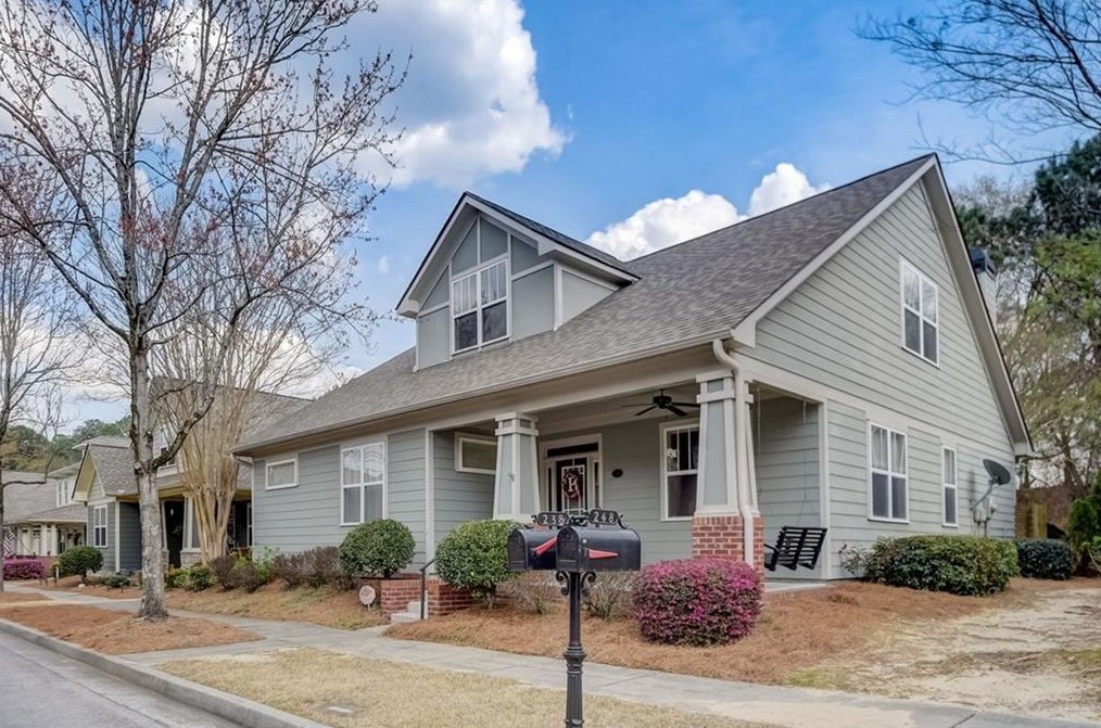 238 Mission Oak Dr, Grayson, GA 30017