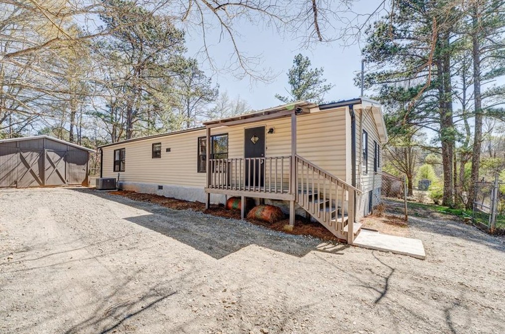 136 Rolling Hills Dr, Euharlee, GA 30120-6743