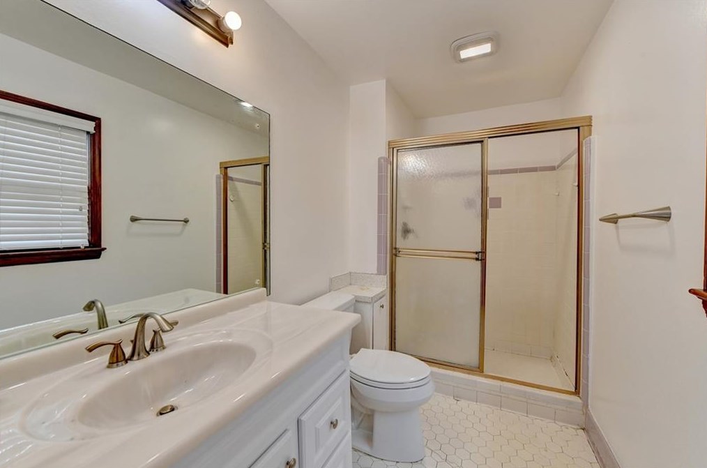 3491 Revere Rd, Atlanta GA  30331-2327 exterior