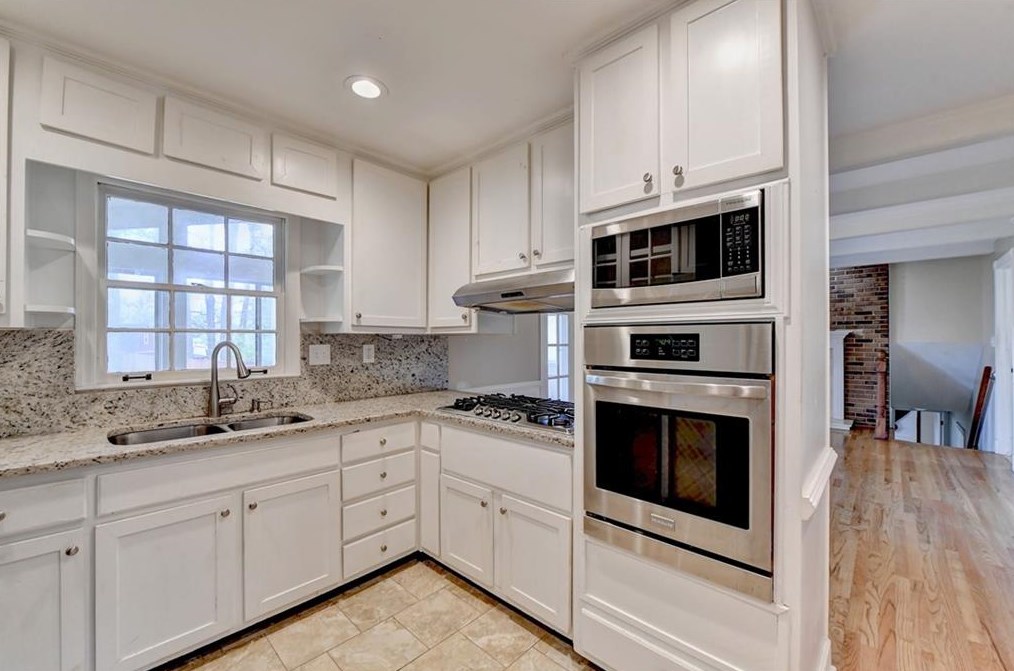 3491 Revere Rd, Atlanta GA  30331-2327 exterior