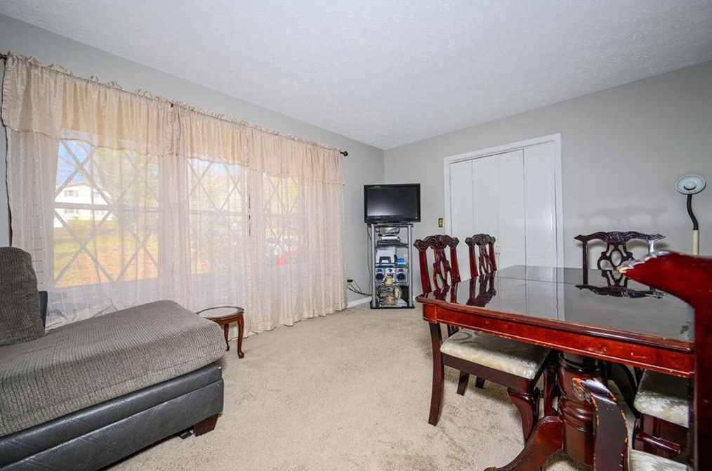 4862 Rock Haven Dr, Lilburn, GA 30047-5627
