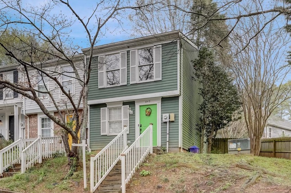 845 Regal Path Ln, Decatur GA  30030-4180 exterior