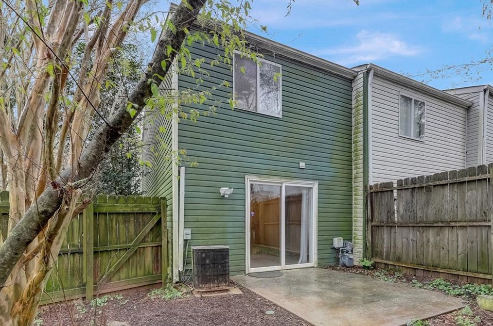 845 Regal Path Ln, Decatur GA  30030-4180 exterior