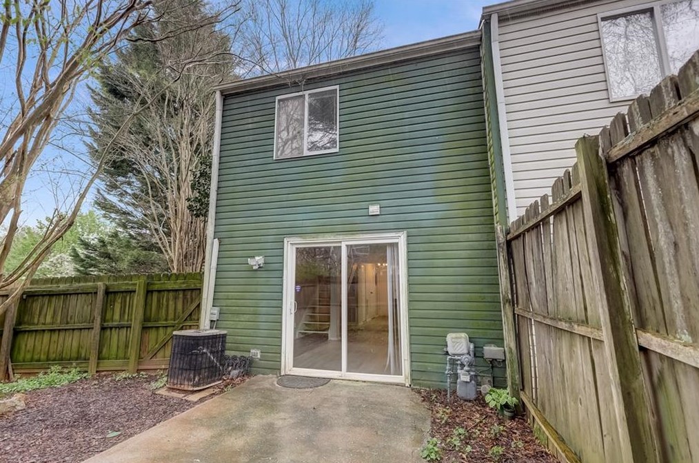 845 Regal Path Ln, Decatur GA  30030-4180 exterior