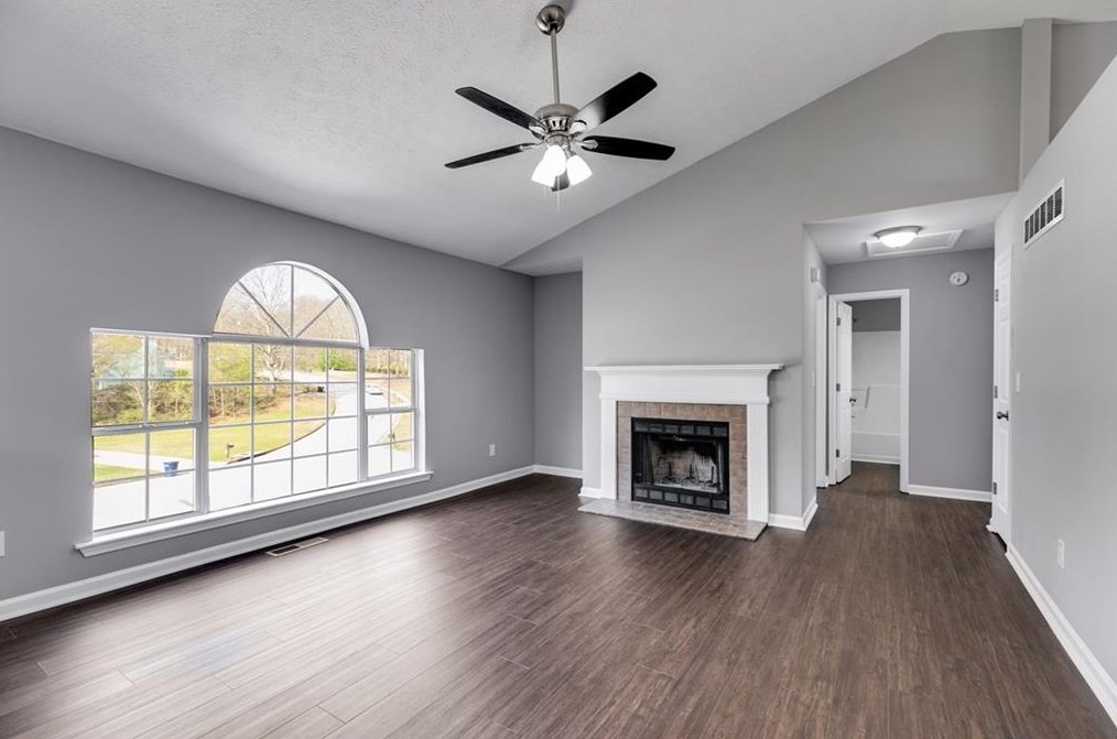 4160 Sterling Pointe Dr, Douglasville, GA 30135-5086