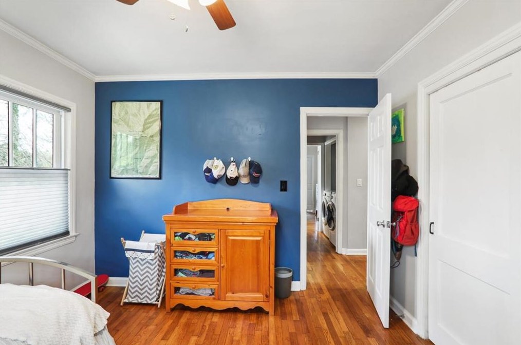 153 Ridley Cir, Decatur GA  30030-1118 exterior