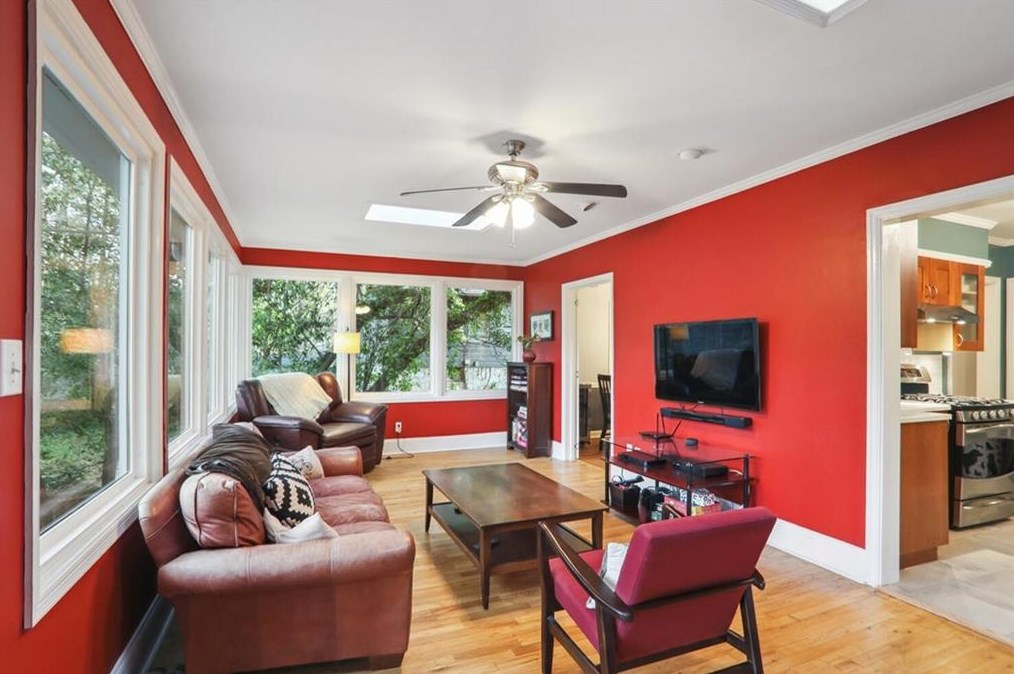 153 Ridley Cir, Decatur GA  30030-1118 exterior