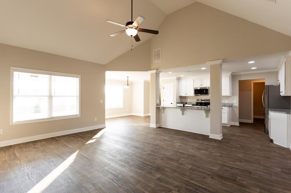 1225 Foster Rd, Statham, GA 30666