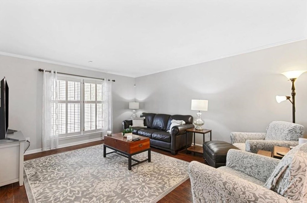1470 Hampton Glen Ct, Decatur, GA 30033