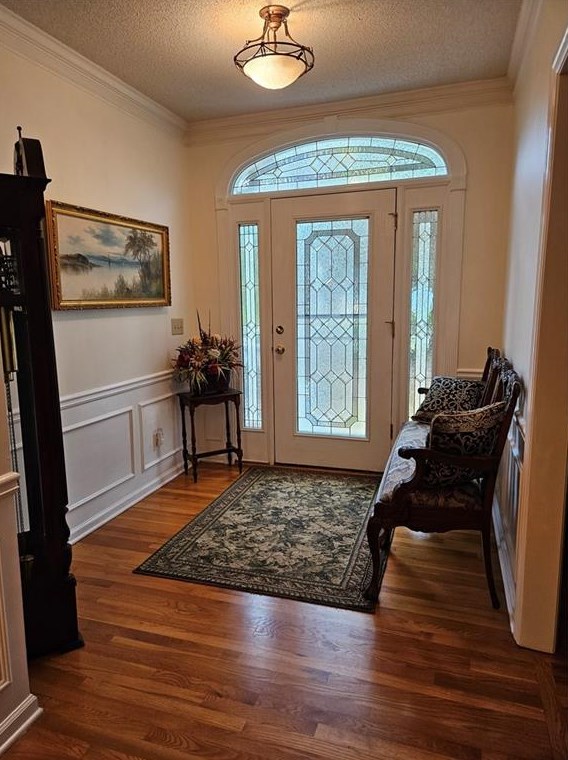 719 Lake Point Dr, Holly Springs, GA 30189-5456