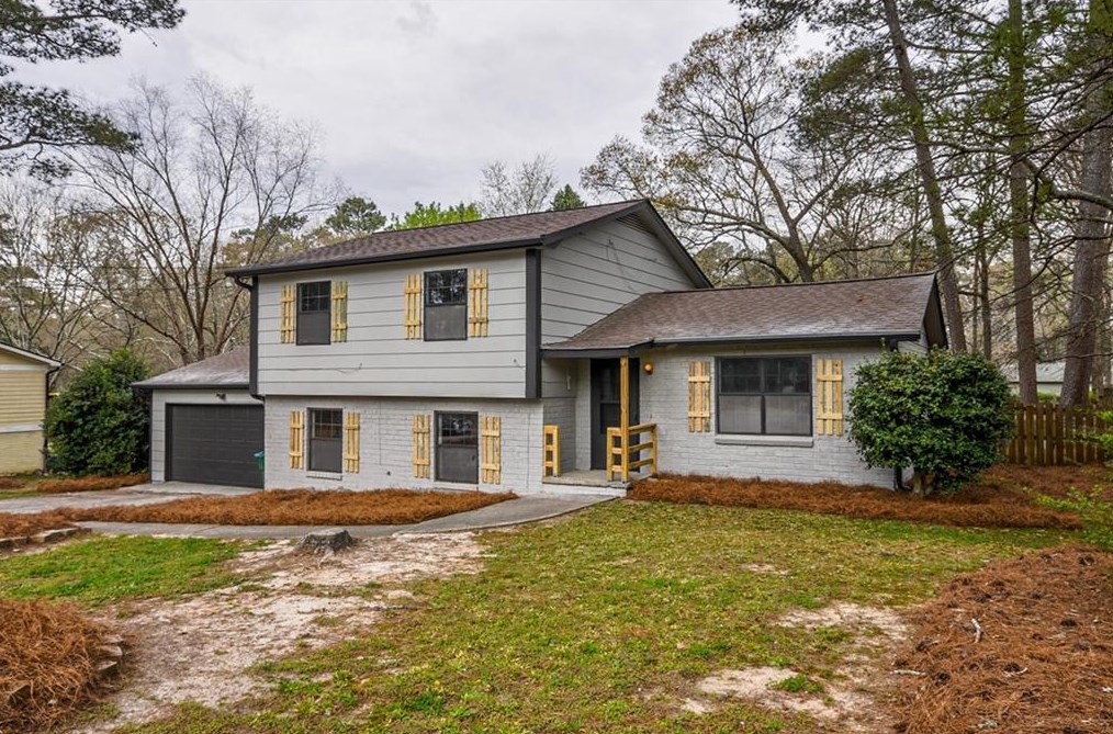 2887 Spanish Oak Dr Sw, Lilburn, GA 30047