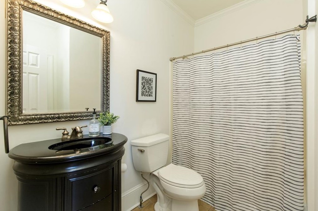 2020 Brooke Forest Ct, Alpharetta GA  30022-3418 exterior