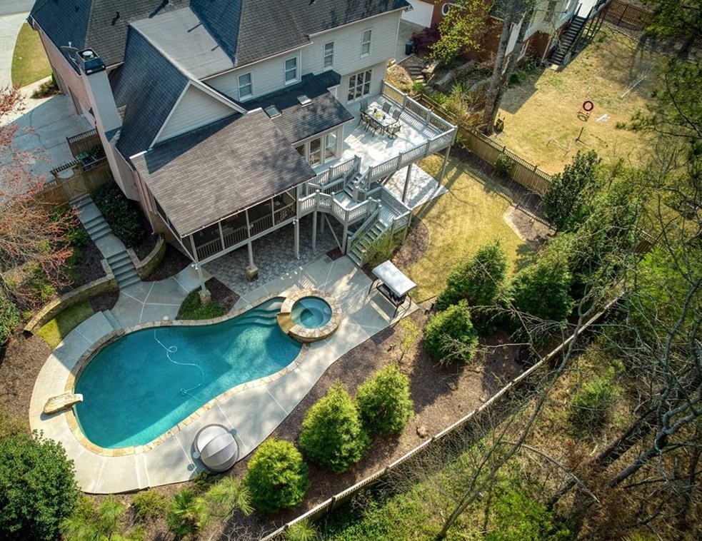 2020 Brooke Forest Ct, Alpharetta GA  30022-3418 exterior
