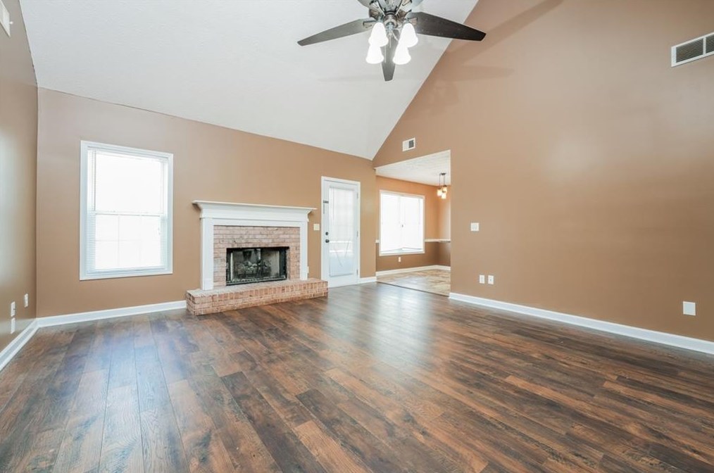 180 Huntington St, Porterdale, GA 30016-7155