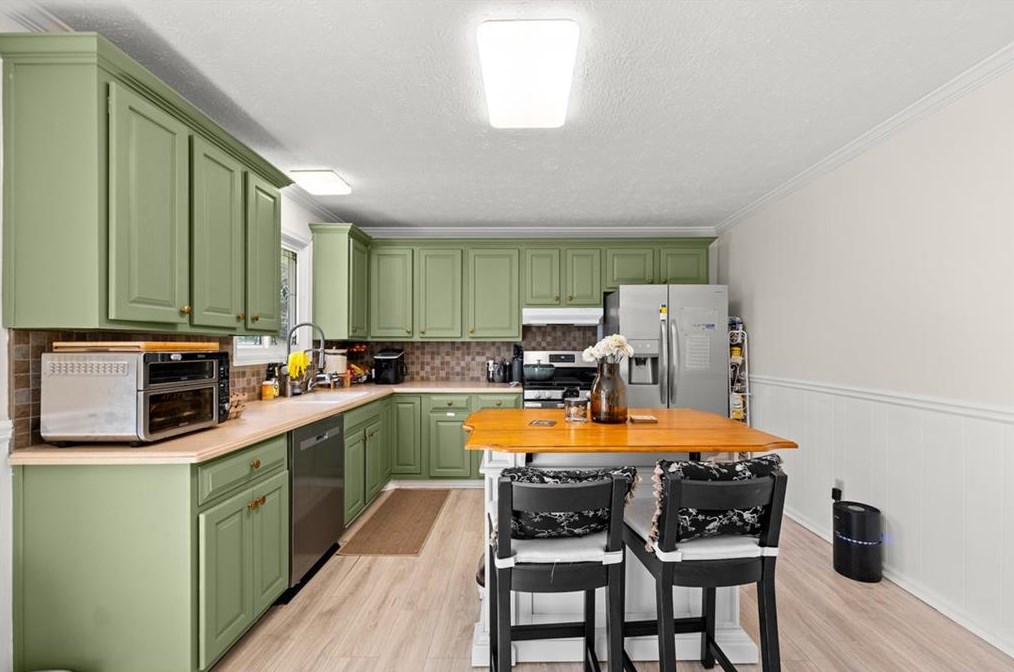 1810 Town Pl, Lithonia GA  30078-2426 exterior