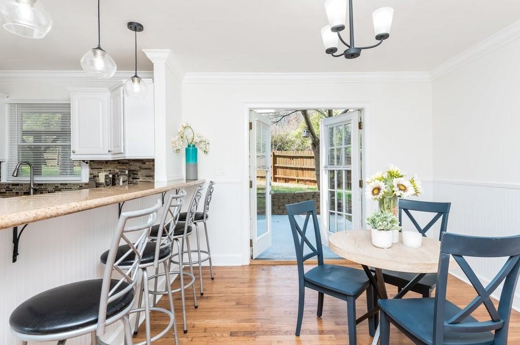 621 Heathmoor Pl, Decatur GA  30032-1707 exterior