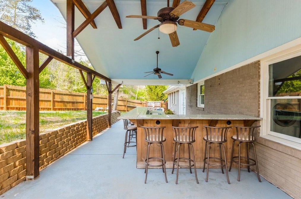 621 Heathmoor Pl, Decatur GA  30032-1707 exterior