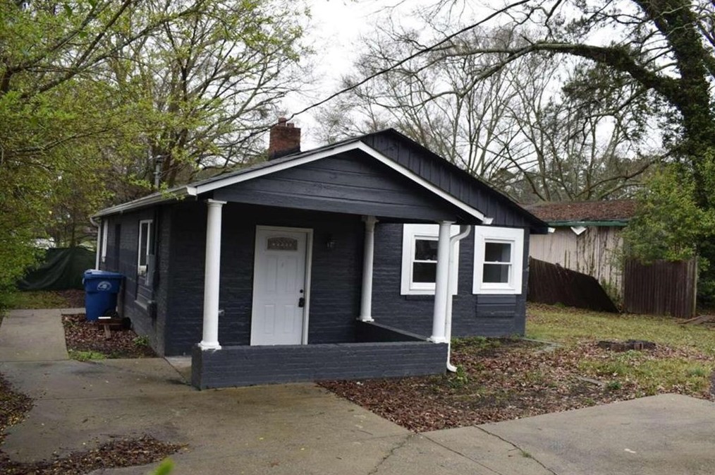 266 Hamilton E Holmes Dr, Atlanta GA  30318-7413 exterior