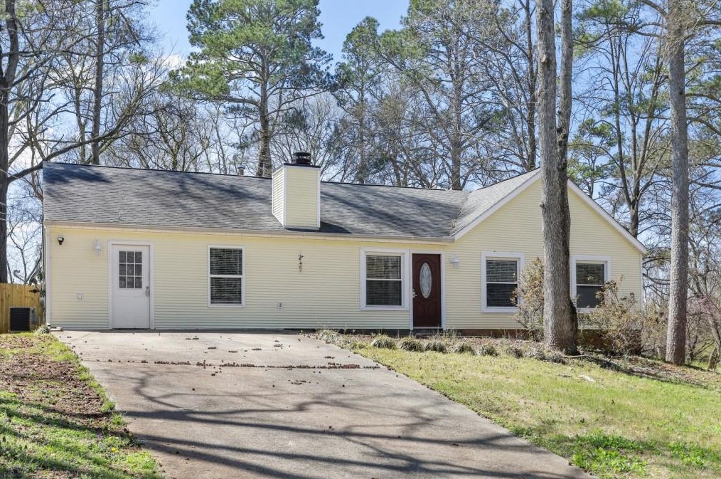 108 Apple Valley Dr, Holly Springs, GA 30188-4416
