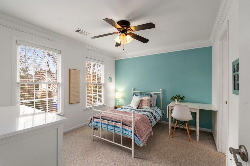 6 Woodland Ct, Decatur GA  30030-2776 exterior